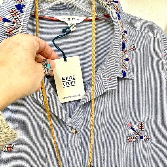 SOLD⭐️Prairie farmhouse boho embroidered tunic blouse/cover up w peasant feel - Picture 5 of 16